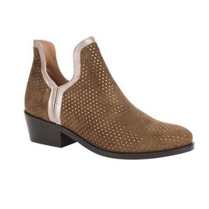 Patricia Green Camel Gold Dotted Suede Rowan Ankle Booties Size 6 US